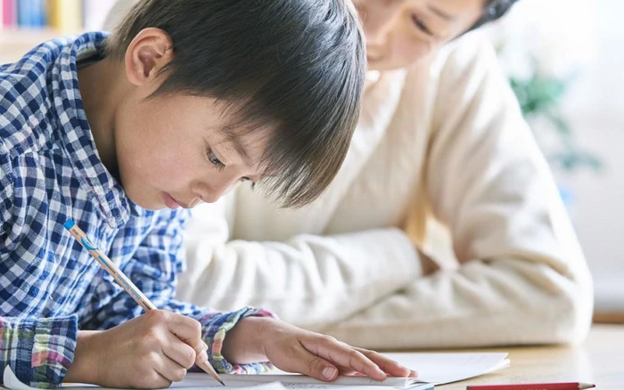 Phụ huynh gửi bài văn con tả mẹ vào nhóm lớp tiểu học đọc đến đoạn cuối ai nấy đỏ mặt xấu hổ - 2
