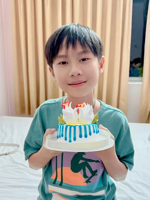 quý tử đầu lòng nhà lý hải - minh hà không học trường quốc tế vẫn nói giỏi 4 thứ tiếng và rất tự tin - 4