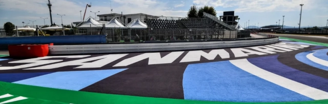 Ra mắt hjc rpha1 red bull misano gp hàng hiếm - 4