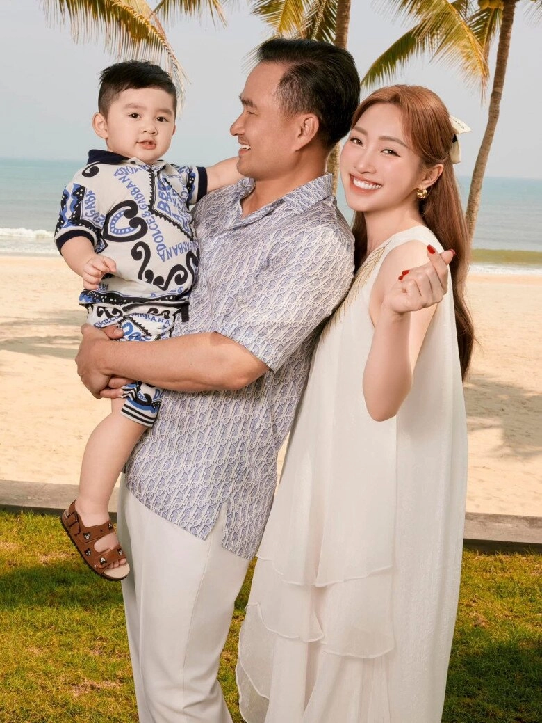 Rời showbiz lấy vợ 2 ceo kém 16 tuổi chi bảo đặt tên cho quý tử liên kết mật thiết với anh trai cùng cha khác mẹ - 1