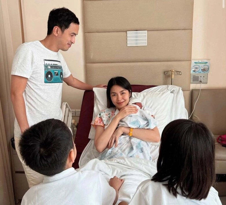 Sao việt khoe con nhưng giấu kỹ diện mạo có nữ diễn viên làm mẹ đơn thân 14 năm không để lộ mặt quý tử - 1