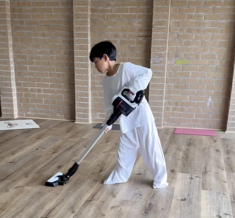 Sau 3 tháng rời úc ốc thanh vân lần đầu kể khoảnh khắc giọt nước tràn ly khiến cô quyết định đưa bầy con về việt nam - 8