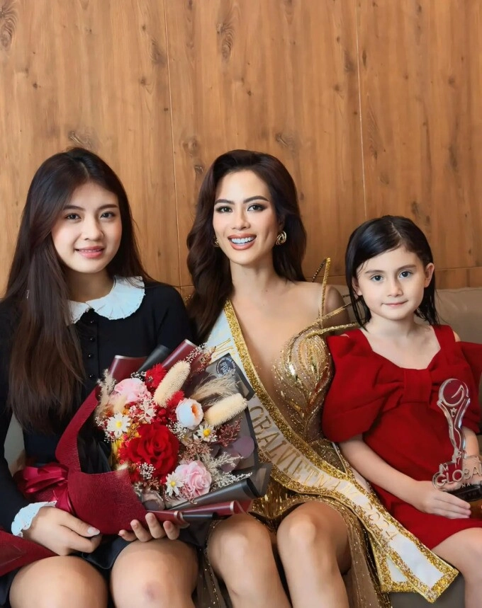 Sau chia tay giám đốc tây mẫu việtrời biệt thự 1100m2 ở khu tỷ phú mỹ về việt nam nuôi con - 2