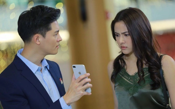Sau chuyến đi công tác tôi giật mình khi con gái nói tối nào bố cũng ngắm hình các cô gái xinh đẹp - 2