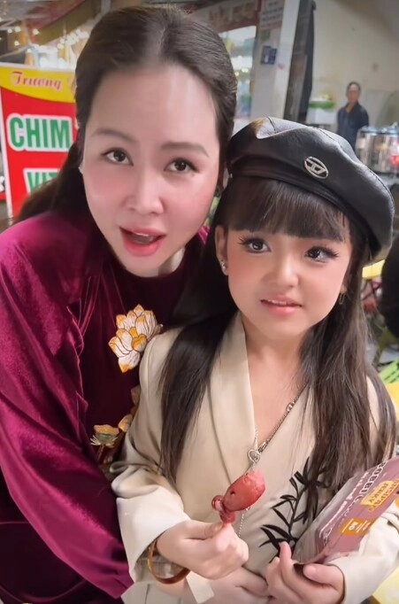 Sau đám cưới với chồng tây tỷ phú mỹ nữ việt công khai con gái riêng là diễn viên nhí nổi tiếng - 6