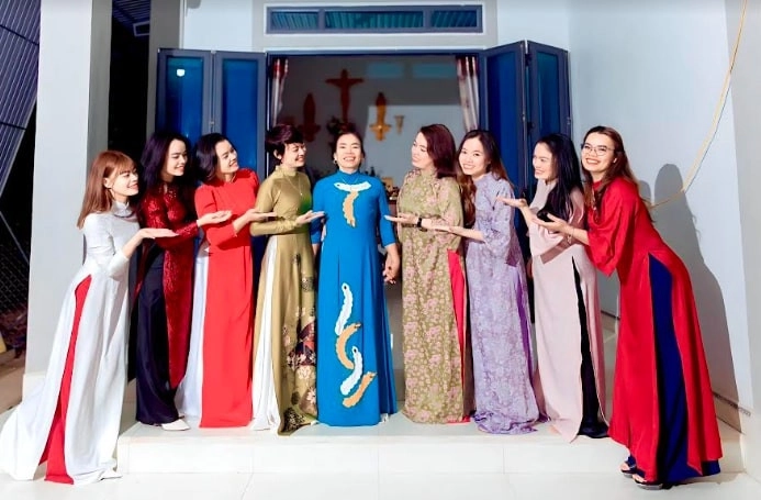 Sinh 8 con gái ông bố nghèo nghệ an dạy con 2 câu tuổi già hưởng trái ngọt - 3