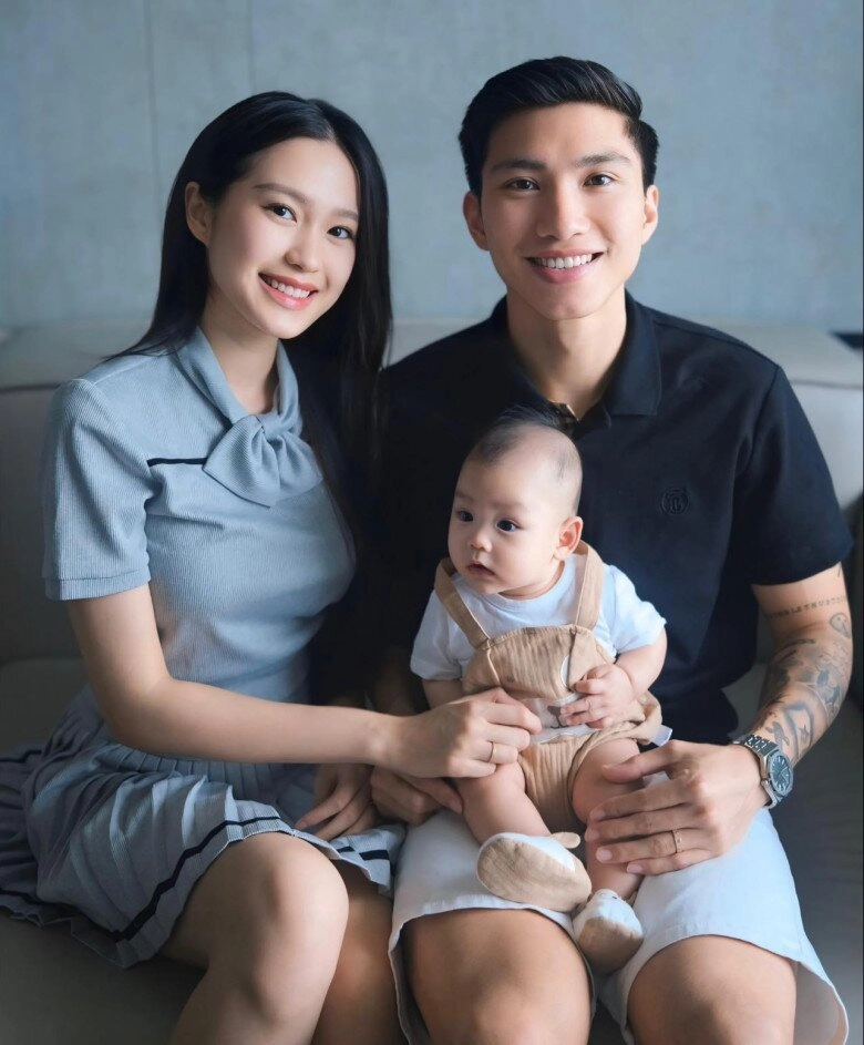 Sinh quý tử với cầu thủ đtqg việt nam tiểu thư hà thành bị dân mạng nhắc nhở vì cứ đăng video con là ghép pr sản phẩm - 1