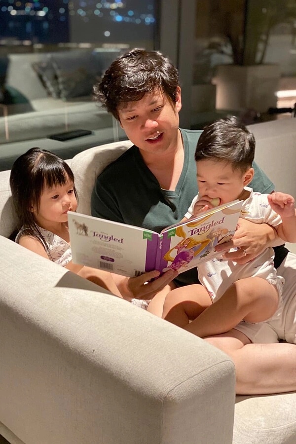 Sướng như hoa hậu đặng thu thảo có chồng đại gia u40 sẵn sàng hóa trẻ nhỏ khi vui chơi cùng hai con - 5