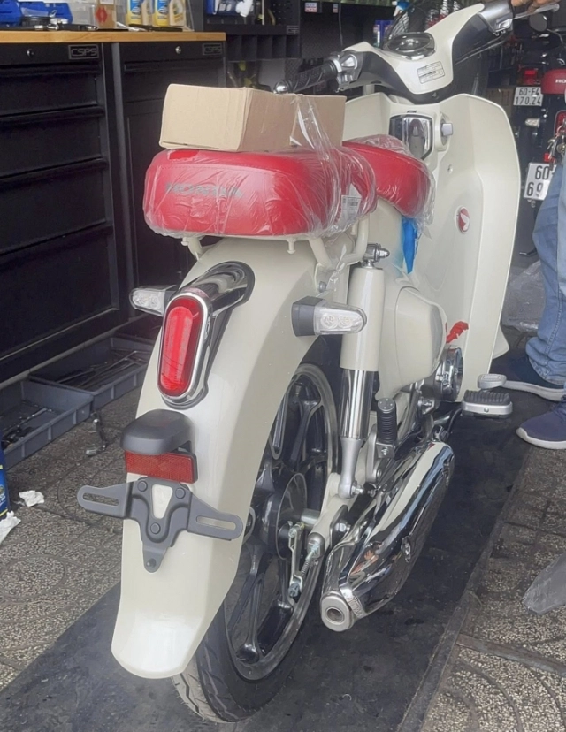Super cub c125 custom edition vừa cập bến việt nam với giá bán lên đến 150 triệu đồng - 8