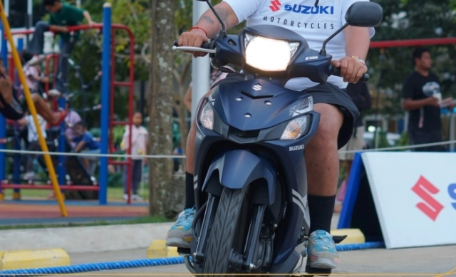 Suzuki ra mắt smash fi 2025 mẫu xe số có thiết kế thể thao trông rất ngầu - 1