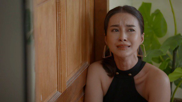 Tăng ca về thấy nhà không một bóng người bảo mẫu biến mất dòng chữ trên cửa phòng con khiến tôi khóc ngất - 2