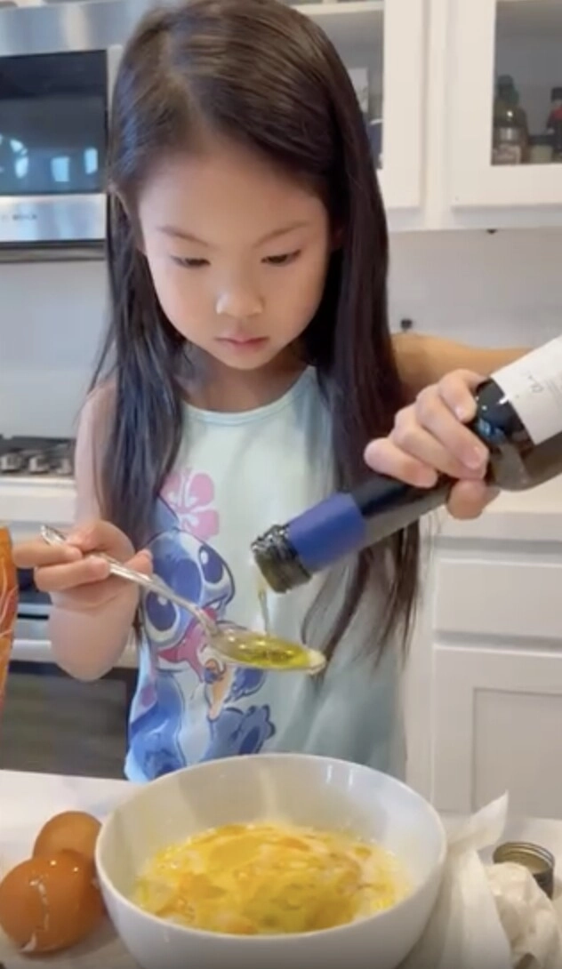 Thanh thảo 41 tuổi mới được làm mẹ nhưng bác sĩ khuyên bỏ con giờ ái nữ vừa xinh vừa giỏi khiến mẹ tự hào - 4