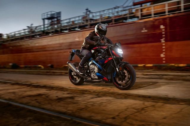 Thật bất ngờ bmw thu hồi một số xe máy m1000xr và m1000r do lỗi trợ lực tay lái - 1