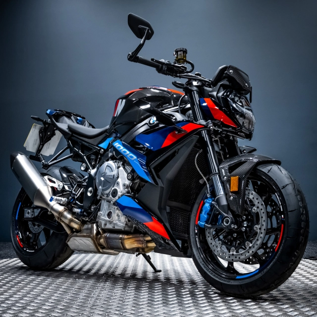 Thật bất ngờ bmw thu hồi một số xe máy m1000xr và m1000r do lỗi trợ lực tay lái - 4