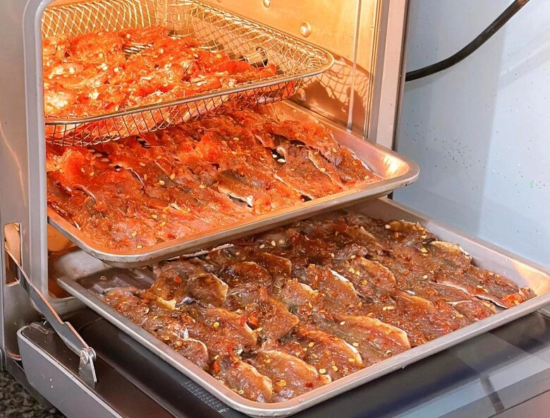 Thiếu đồ nhậu mẹ đảm đà nẵng làm cá nục khô rút xương dai ngọt đậm vị càng ăn càng nghiền - 7