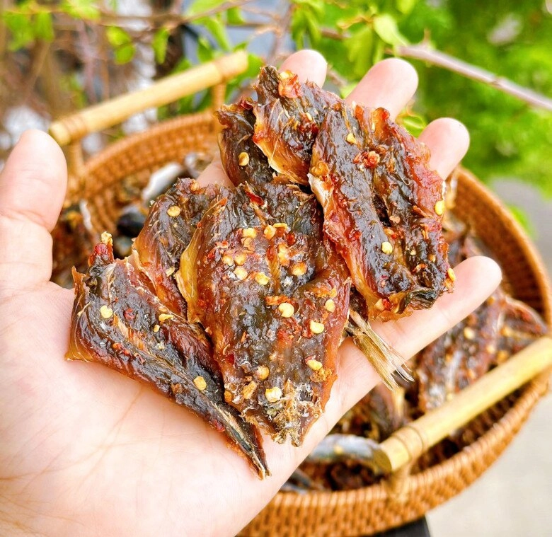 Thiếu đồ nhậu mẹ đảm đà nẵng làm cá nục khô rút xương dai ngọt đậm vị càng ăn càng nghiền - 10