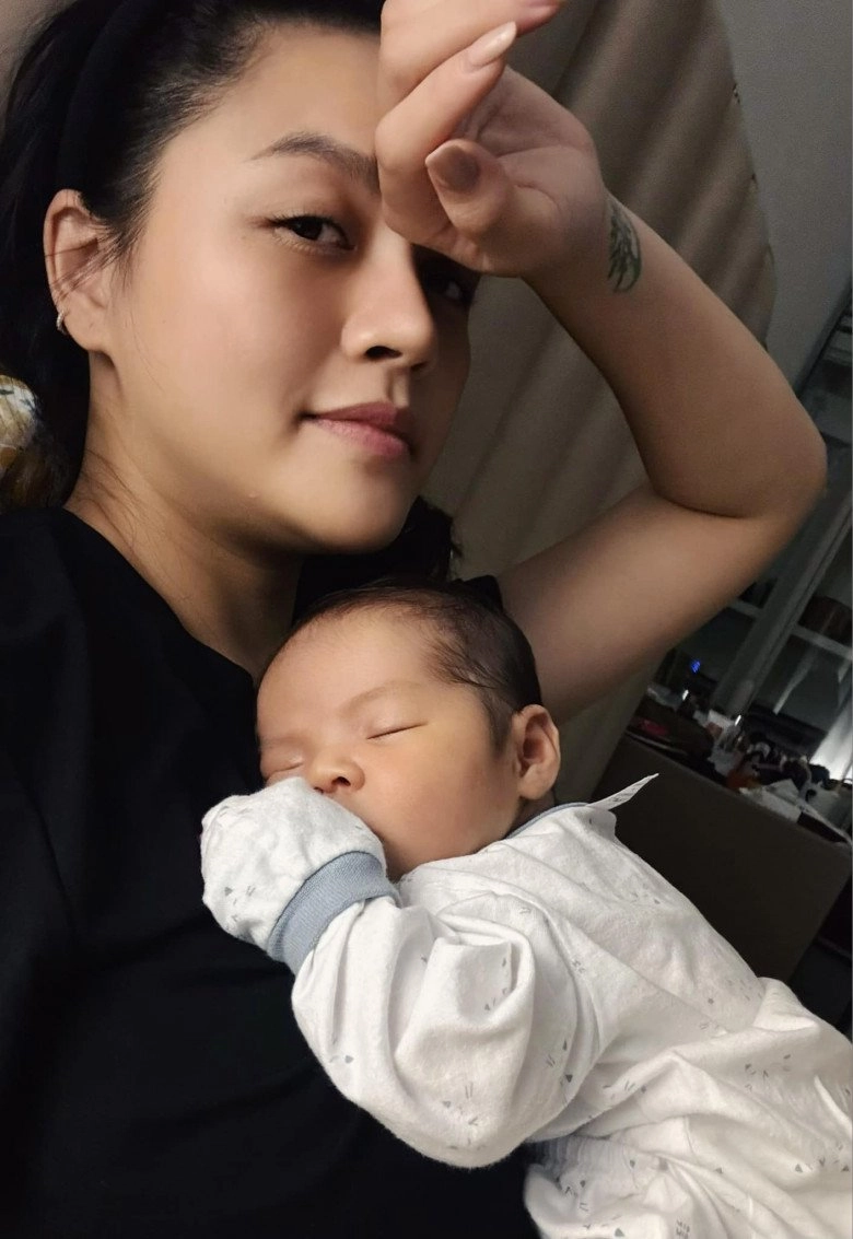 Thu quỳnh tiết lộ mặt con gái thứ hai với người đàn ông bí mật bé mũi cao xinh xắn được dự đoán là hoa hậu tương lai - 1