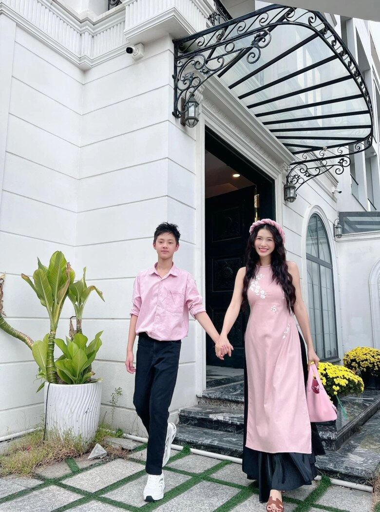 Thuê 3 giúp việc vợ chồng đại gia quận 7 vẫn phải tự nấu ănlàm việc nhà đầu tắt mặt tối chăm con - 8