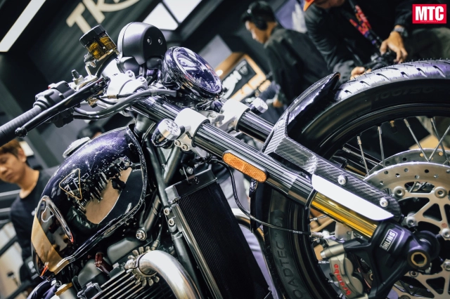 Tín đồ hoài cổ chỉ biết xuýt xoa trước phiên bản triumph bonneville bobber tfc 2025 - 15