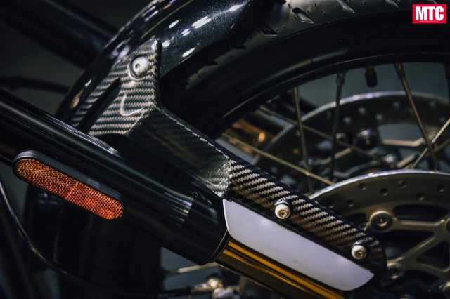 Tín đồ hoài cổ chỉ biết xuýt xoa trước phiên bản triumph bonneville bobber tfc 2025 - 16