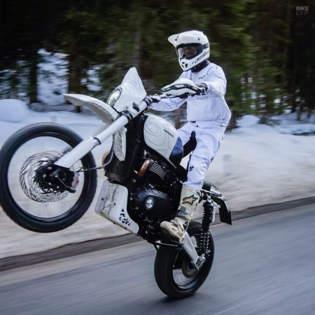 Triumph scrambler 1200 alps edition vừa ra mắt khiến việc độ xe dễ như chơi lego - 13