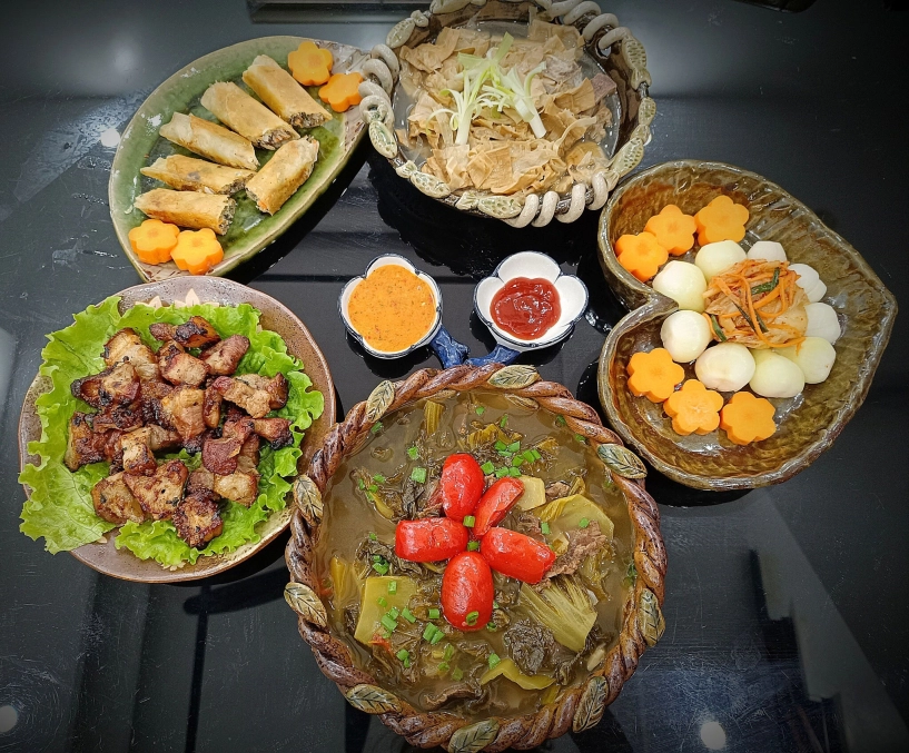 Từng tiết kiệm tiền bán ve chai để mua sách nấu ăn giờ nhìn loạt cơm ngon của mẹ đảm ai cũng phải khen hết lời - 3