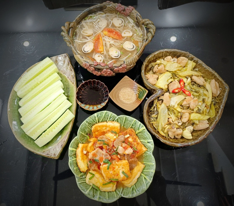 Từng tiết kiệm tiền bán ve chai để mua sách nấu ăn giờ nhìn loạt cơm ngon của mẹ đảm ai cũng phải khen hết lời - 7