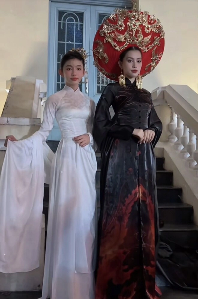 Vài phút trên sàn diễn bé gái 15 tuổi lấn át hh tiểu vy vì quá đẹp được mẹ đào luyện để đậu hoa hậu tương lai - 4