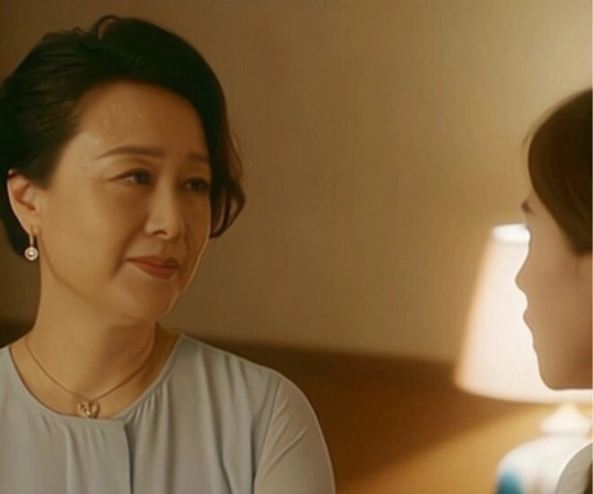 Về quê nghỉ lễ con dâu ngủ đến 11 giờ mới dậy mẹ chồng không dám trách nửa lời - 1