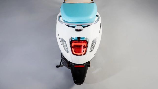 Vespa ra mắt bộ 3 primavera electric với ngoại hình độc đáo để chào mừng thế vận hội mùa đông 2025 - 11