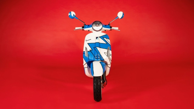 Vespa ra mắt bộ 3 primavera electric với ngoại hình độc đáo để chào mừng thế vận hội mùa đông 2025 - 13