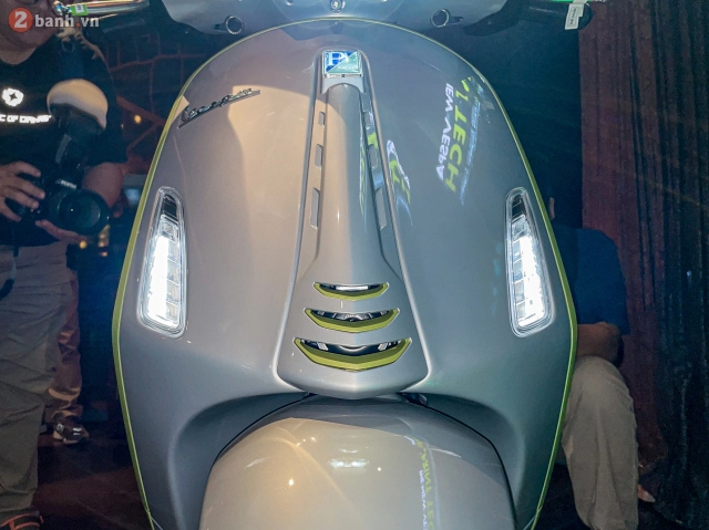 Vespa sprint tech chính thức ra mắt tại việt nam với giá bán hơn 100 triệu đồng - 8