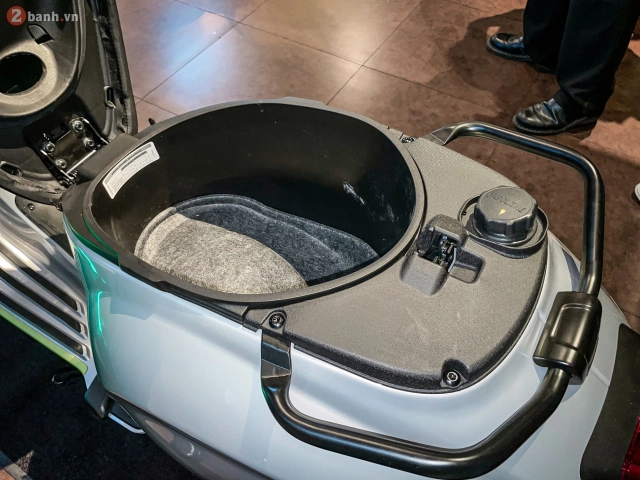 Vespa sprint tech chính thức ra mắt tại việt nam với giá bán hơn 100 triệu đồng - 16