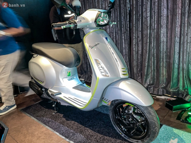 Vespa sprint tech chính thức ra mắt tại việt nam với giá bán hơn 100 triệu đồng - 21