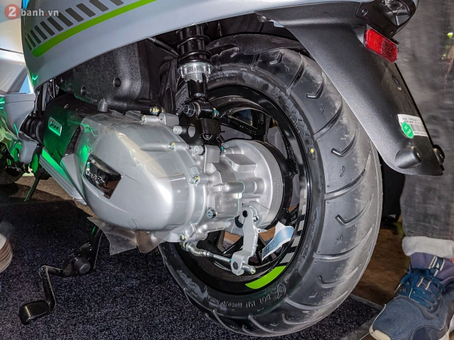 Vespa sprint tech chính thức ra mắt tại việt nam với giá bán hơn 100 triệu đồng - 27