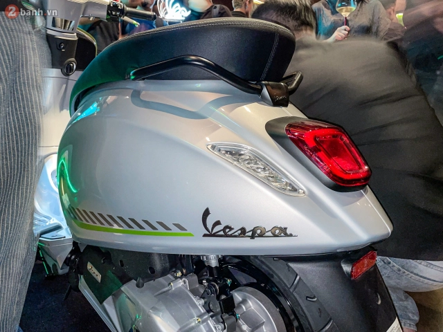 Vespa sprint tech chính thức ra mắt tại việt nam với giá bán hơn 100 triệu đồng - 28