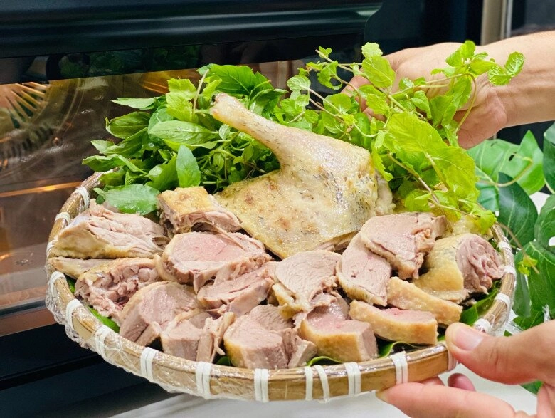 Vịt hấp gừng kiểu này vừa ngon lại thanh mát giữ nguyên chất và độ ngọt ai thưởng thức cũng khen - 7