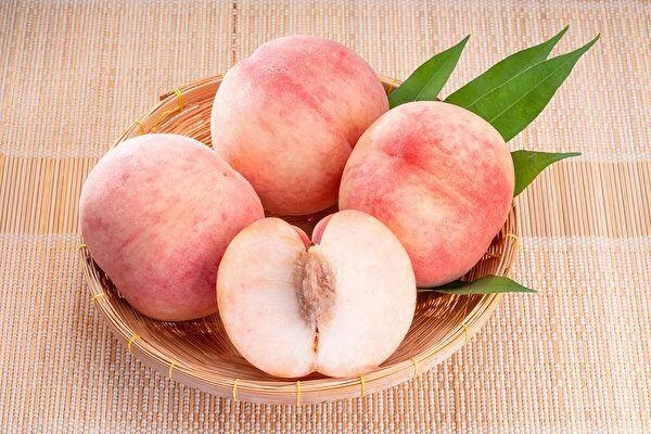 Vợ cũ đến thăm con sau 5 năm không gặp vừa nhìn thấy thứ cô cầm trên tay người chồng đuổi ra gấp - 3