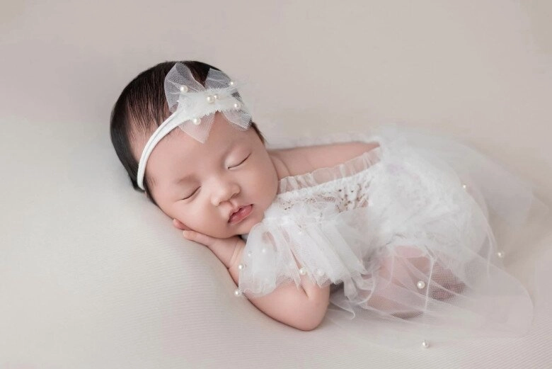 Vừa chào đời con gái thứ 3 của đặng thu thảo đã rúng động cõi mạng nhan sắc không hổ danh mẹ là hh đẹp nhất việt nam - 2