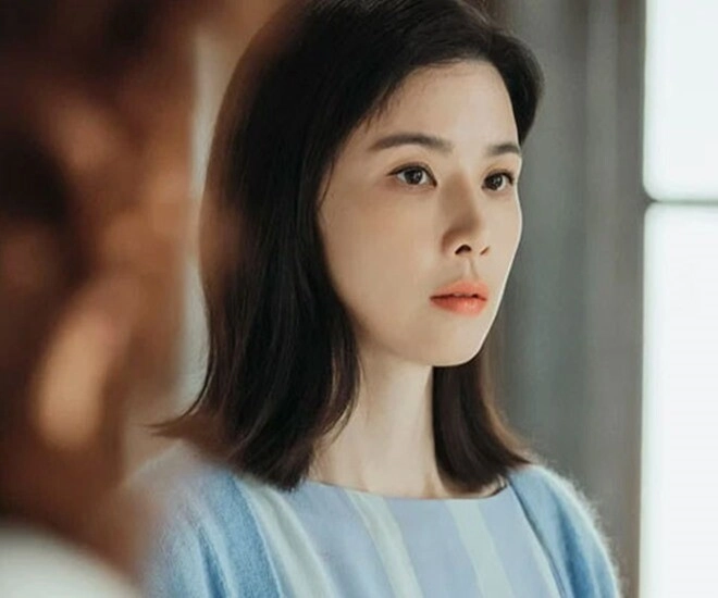 Vừa đi làm về tôi được mẹ chồng kéo vào phòng nói chuyện không thể tin - 1