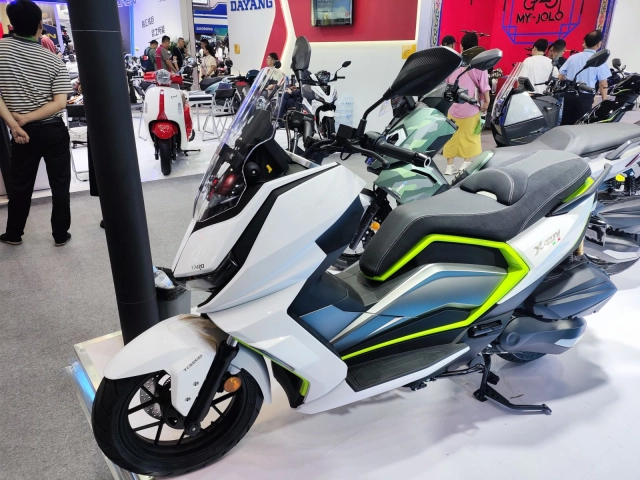 X-suv 125 có gì bá đạo ngoại trừ cái tên sang chảnh như xe hơi - 3