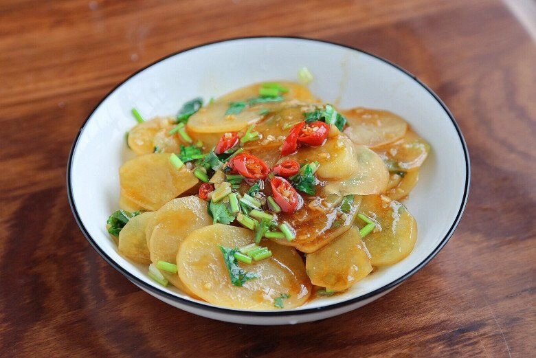 Xào khoai tây toàn bị nát hỏi đầu bếp mới biết phải thêm bước này khoai lúc nào cũng lành lặn mềm ngon bở bùi - 3