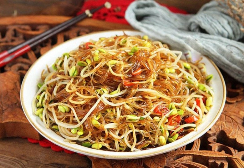 Xào miến toàn bị dính chùm vào nhau đầu bếp mách vài mẹo này miến tơi mềm ngon ai ăn cũng thích - 4