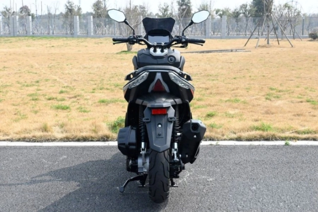 Xuất hiện tân binh mới bỏ xa honda adv160 về trang bị và công nghệ - 6