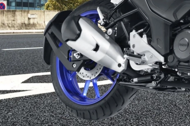 Yamaha fz-s fi 2025 chính thức ra mắt với giá quy đổi cực rẻ chỉ 365 triệu vnđ - 9