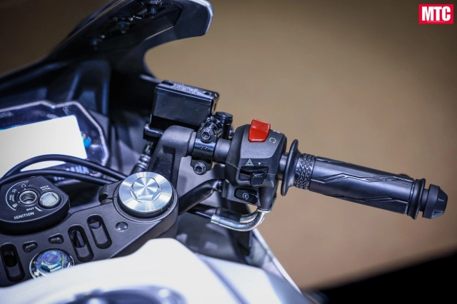Yamaha lột xác r15 connected 2025 với giao diện mới cực kì hút mắt - 12