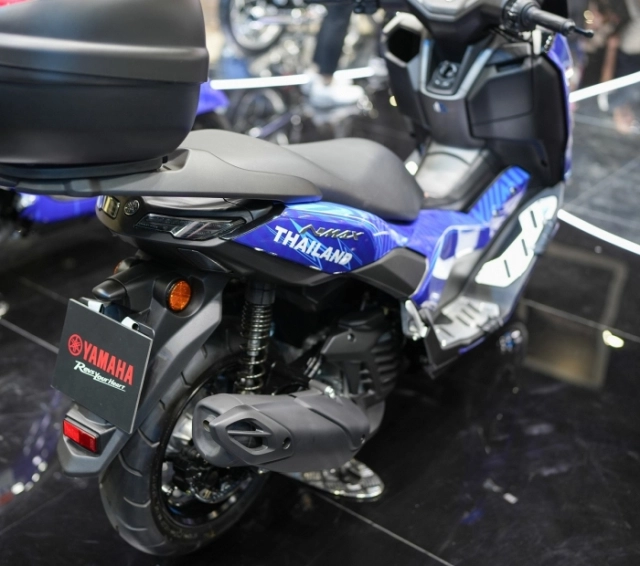 Yamaha nmax 155 warrix edition 2025 đẹp hơn với chất xanh đặc trưng của vận động viên thái lan - 6