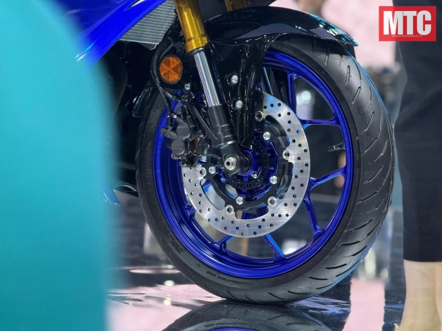 Yzf-r3 2025 chính thức ra mắt tại bangkok motor show 2025 với thiết kế mới - 11