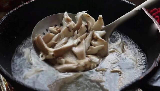 2 loại rau này xào với nhau còn ngon hơn thịt dễ làm mà vô cùng bổ dưỡng - 4