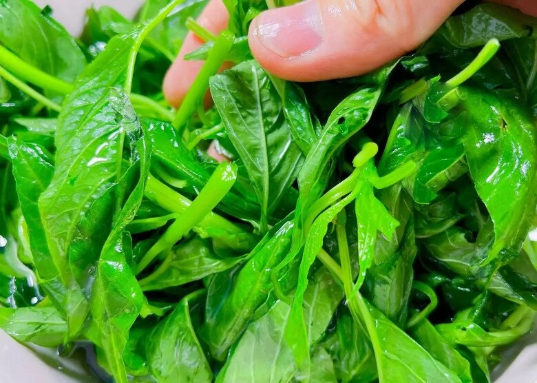 3 loại rau này được mệnh danh là rau bổ xương tự nhiên nên ăn thường xuyên hơn để chân tay khỏe mạnh xào hay chiên đều ngon - 7